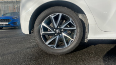 Toyota Yaris 1.5 Hybrid Design 5dr CVT Hybrid Hatchback